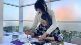 どんな想いを形にする？第53回全書芸展ワークショップ「うちわに書こう